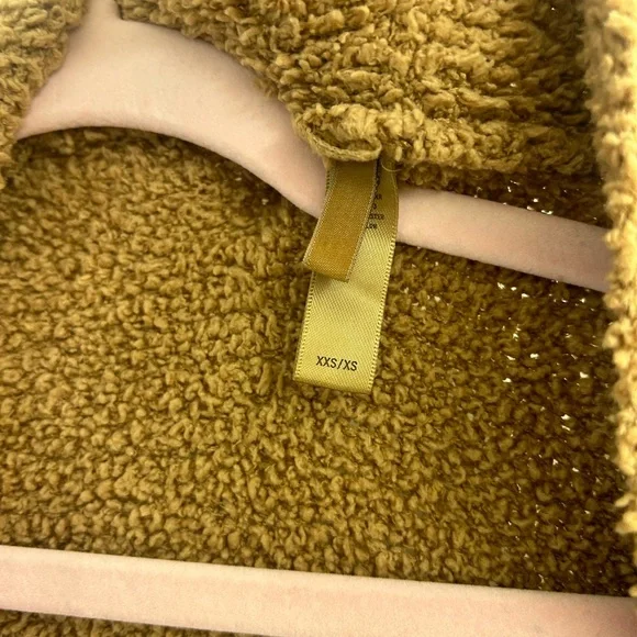 SKIMS Teddy Robe 🧸🤎 - Picture 5 of 5